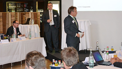 Jörg P. Kowalewski stellt Thomas Farrant von HSBC Trinkaus & Burkhardt vor Jörg P. Kowalewski stellt Thomas Farrant von HSBC Trinkaus & Burkhardt vor