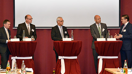 Podiumsdiskussion zum Thema „Kreditversicherung“